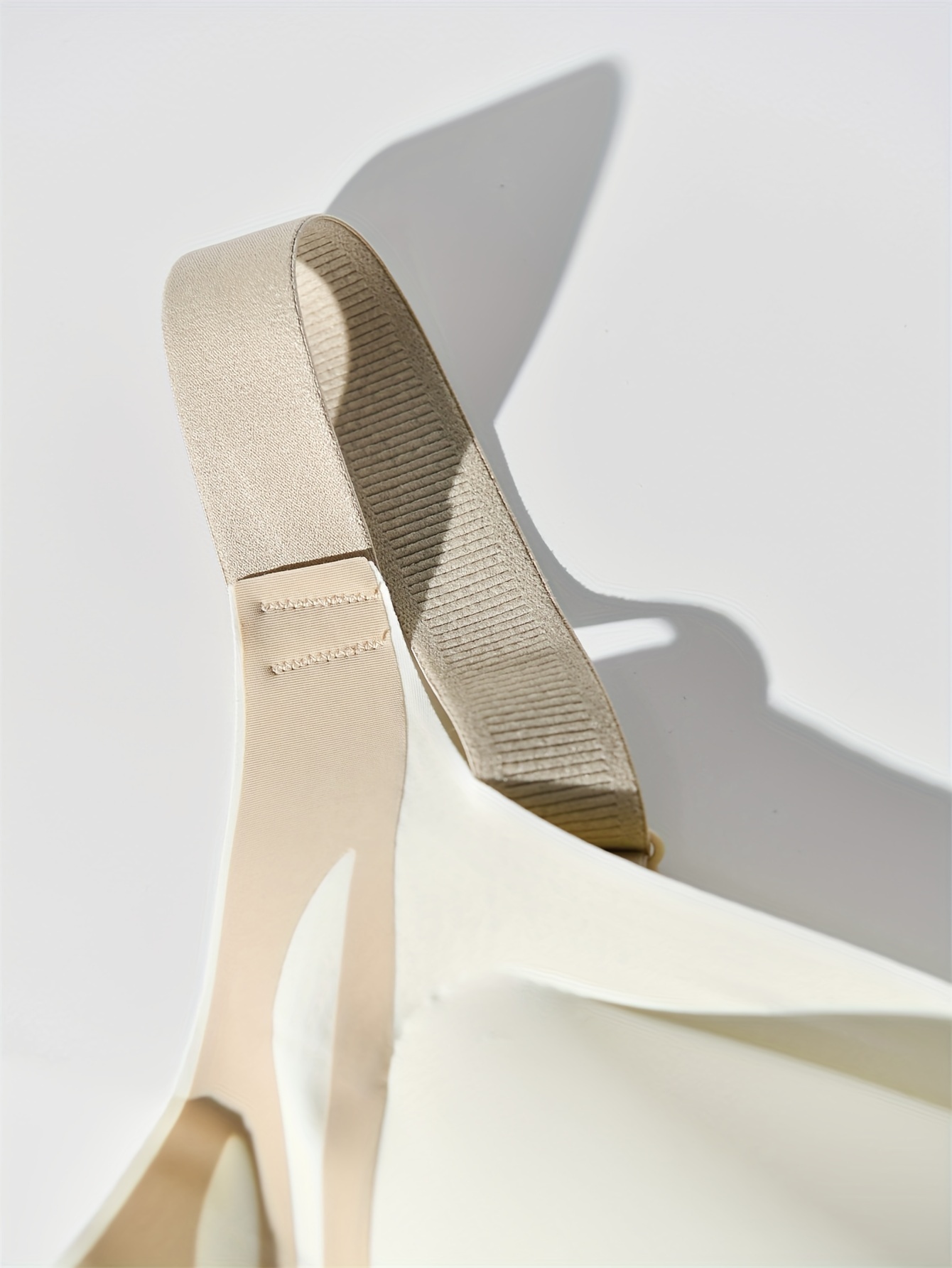 682b8935-f43d-4d15-aceb-befa8f3f9891.jpg 9