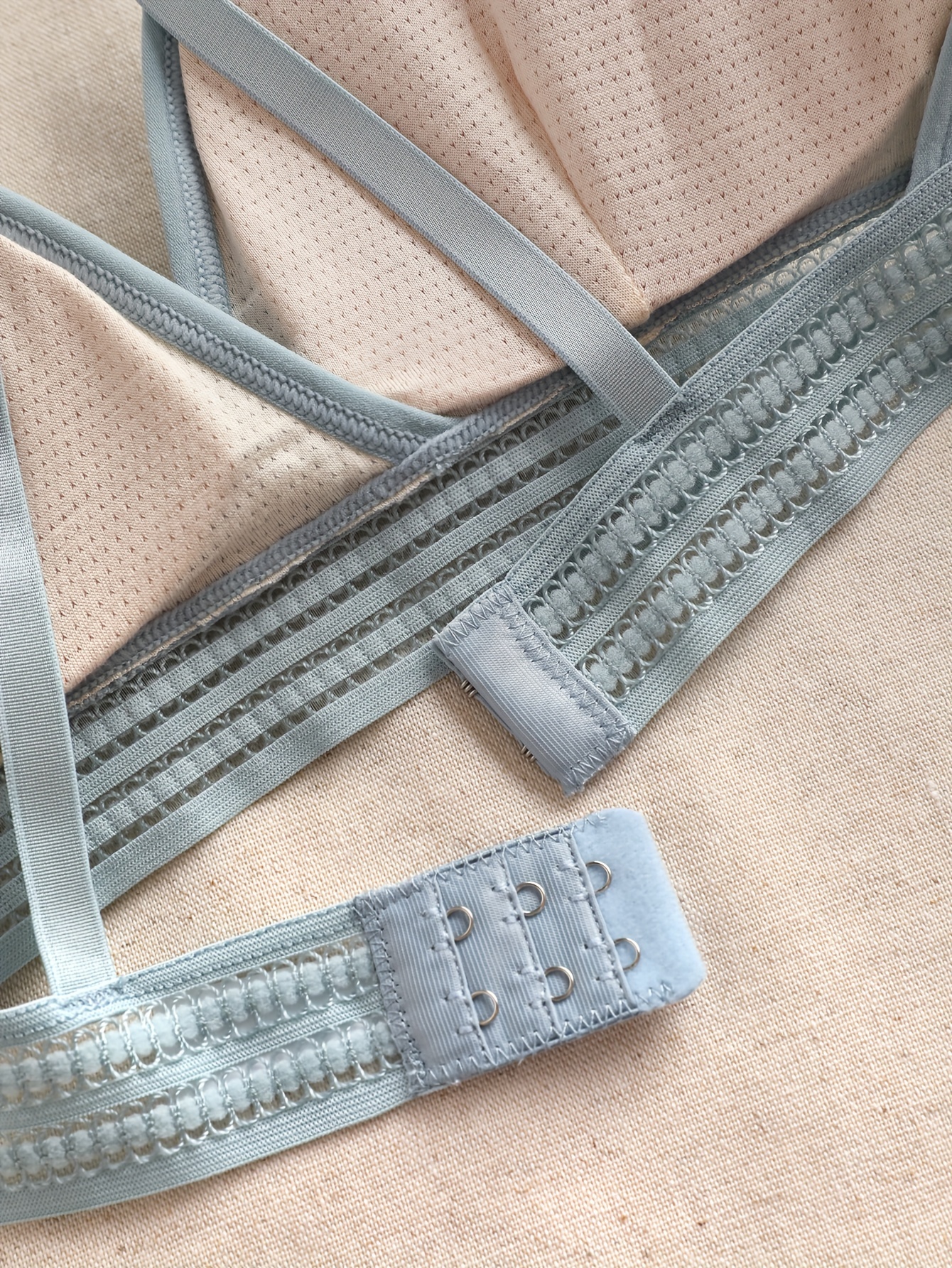 7e12e734-79b9-4858-b948-56409467199a.jpg 4