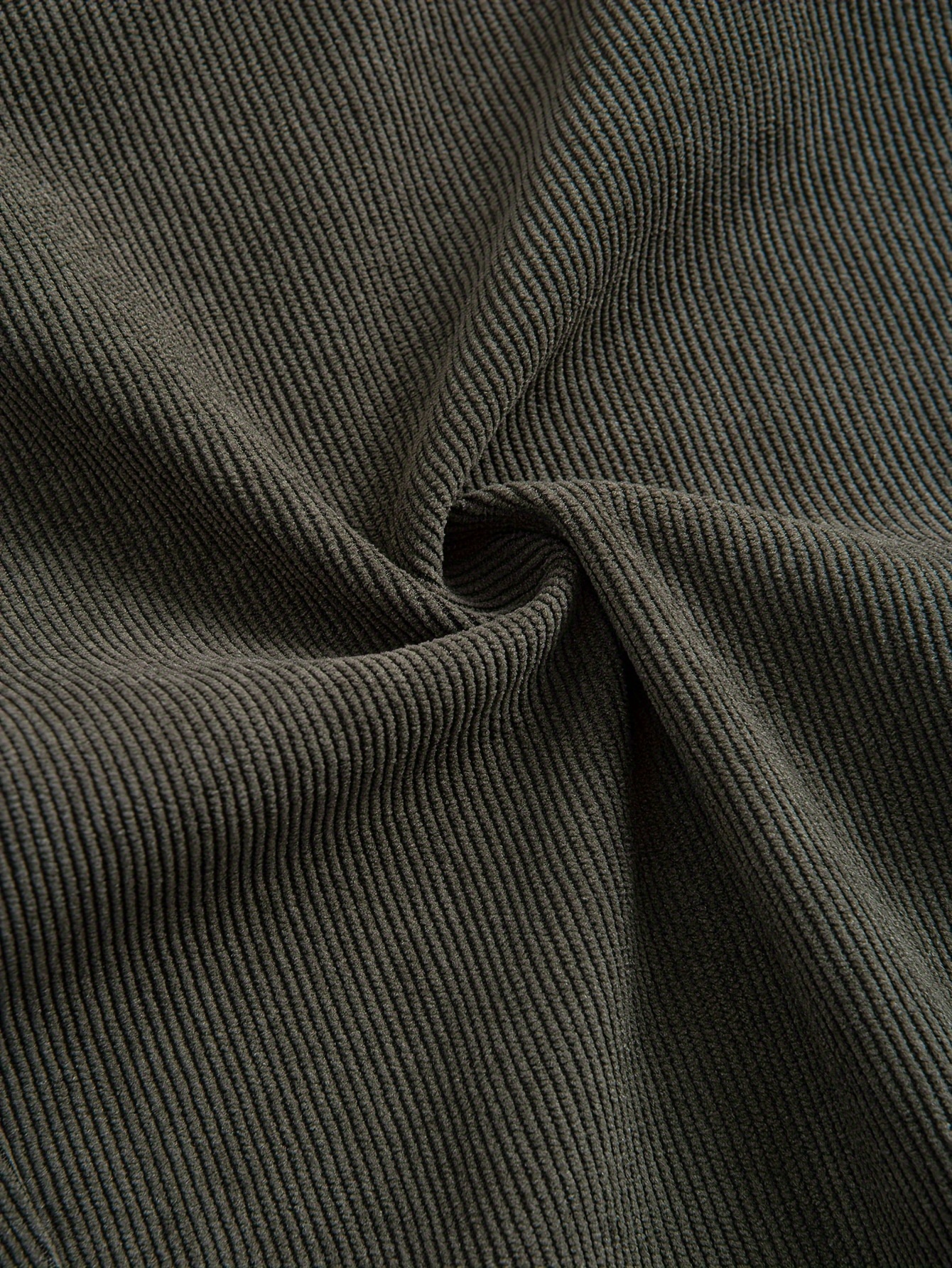 690fe523-c1b5-4b16-8c96-c3953bf6c1b4.jpg 7